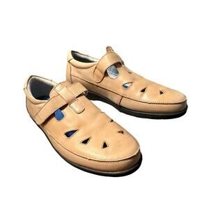 PROPET leather ladybug adjustable strap casual walking shoe tan women’s 9.5